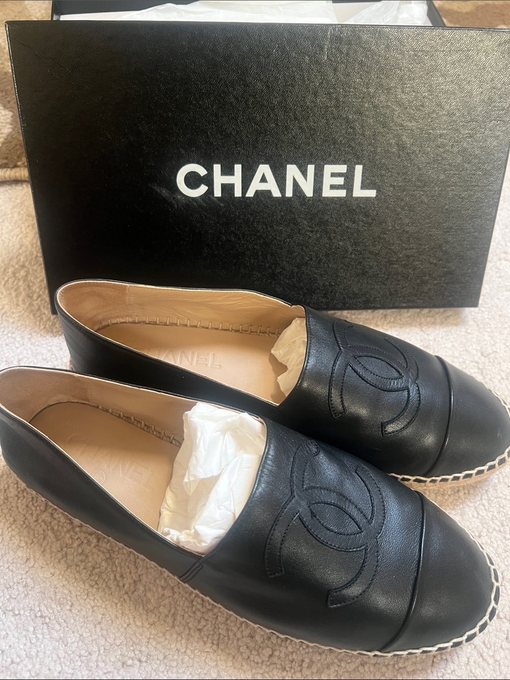 CHANEL Black Leather CC Logo Espadrille Flats